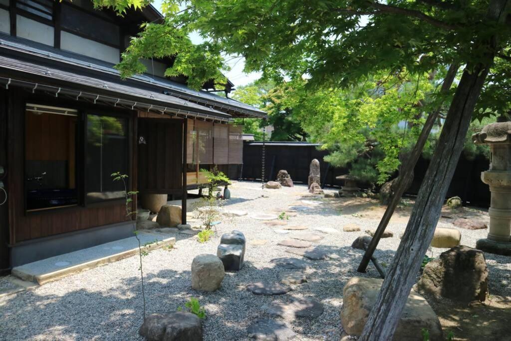 Yoshiki No Sato Dainichi No Yado Villa Hida Exterior photo